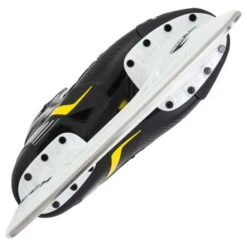 CCM Super Tacks 9360 Hockey Skates - Junior -Hockey Sports Store sk9360 int jr 9930